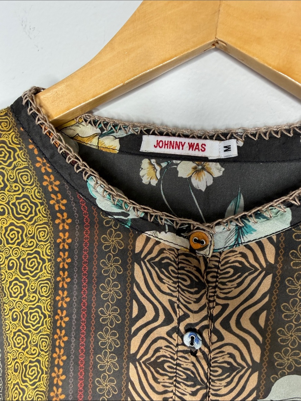 Johnny Was Golden Raquel Button Down Printed Silk Button Down Medium - Picture 6 of 8